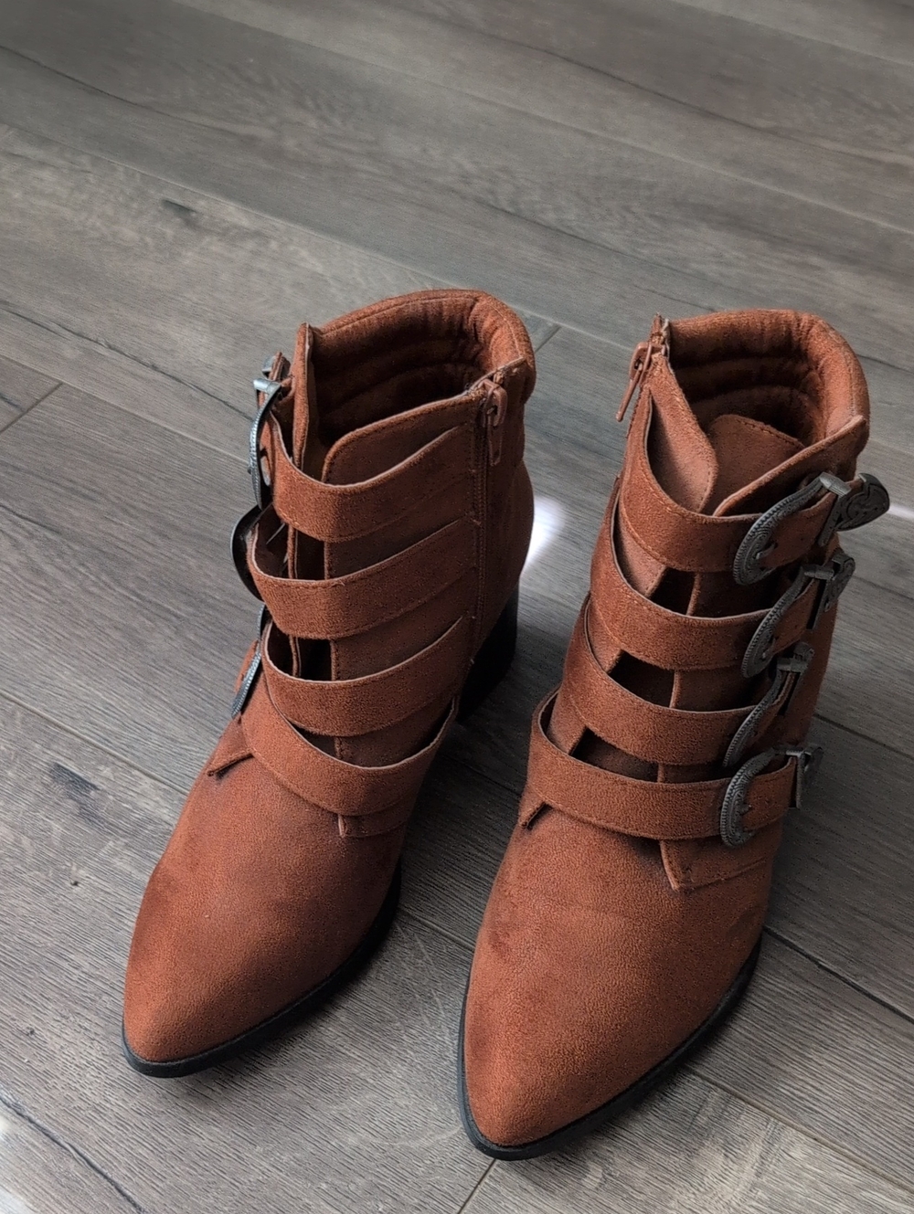 New Women's Rust Brown Strappy Buckle Ankle Booties